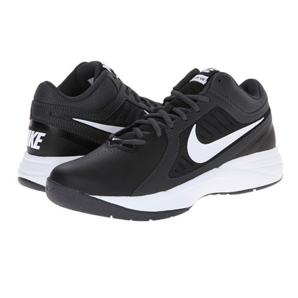 Nike • Overplay VIII Basketball Shoes